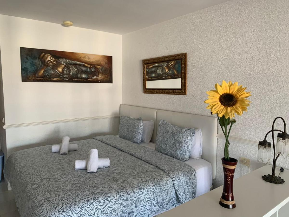 Porto Royale Apartment Los Cristianos  Bagian luar foto