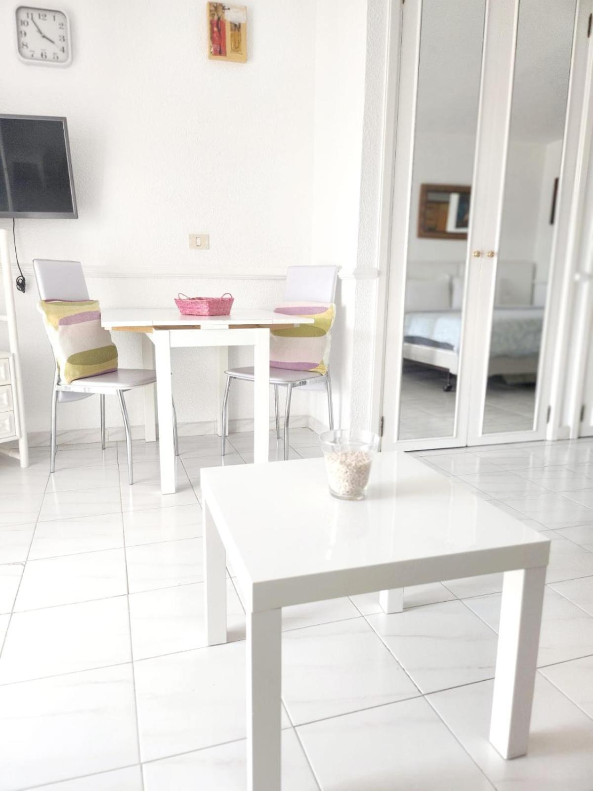 Porto Royale Apartment Los Cristianos  Bagian luar foto